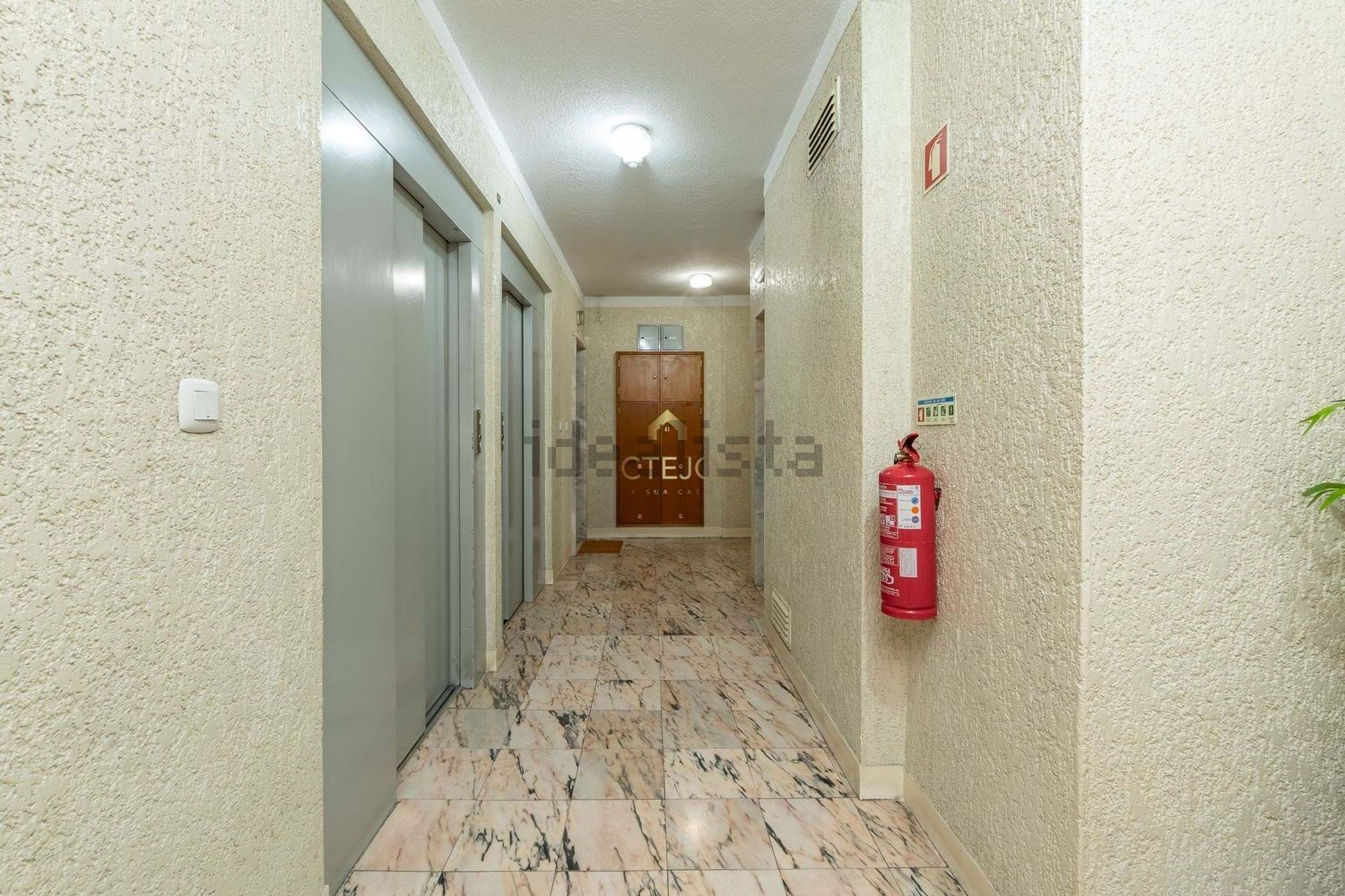 公寓 t3出售在Póvoa de Santa Iria e Forte da Casa - 过道