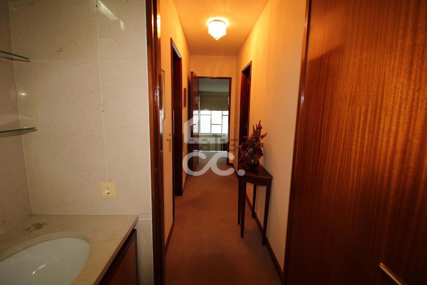 小楼房或独栋别墅出售在Santo Antão e São Julião do Tojal - 过道