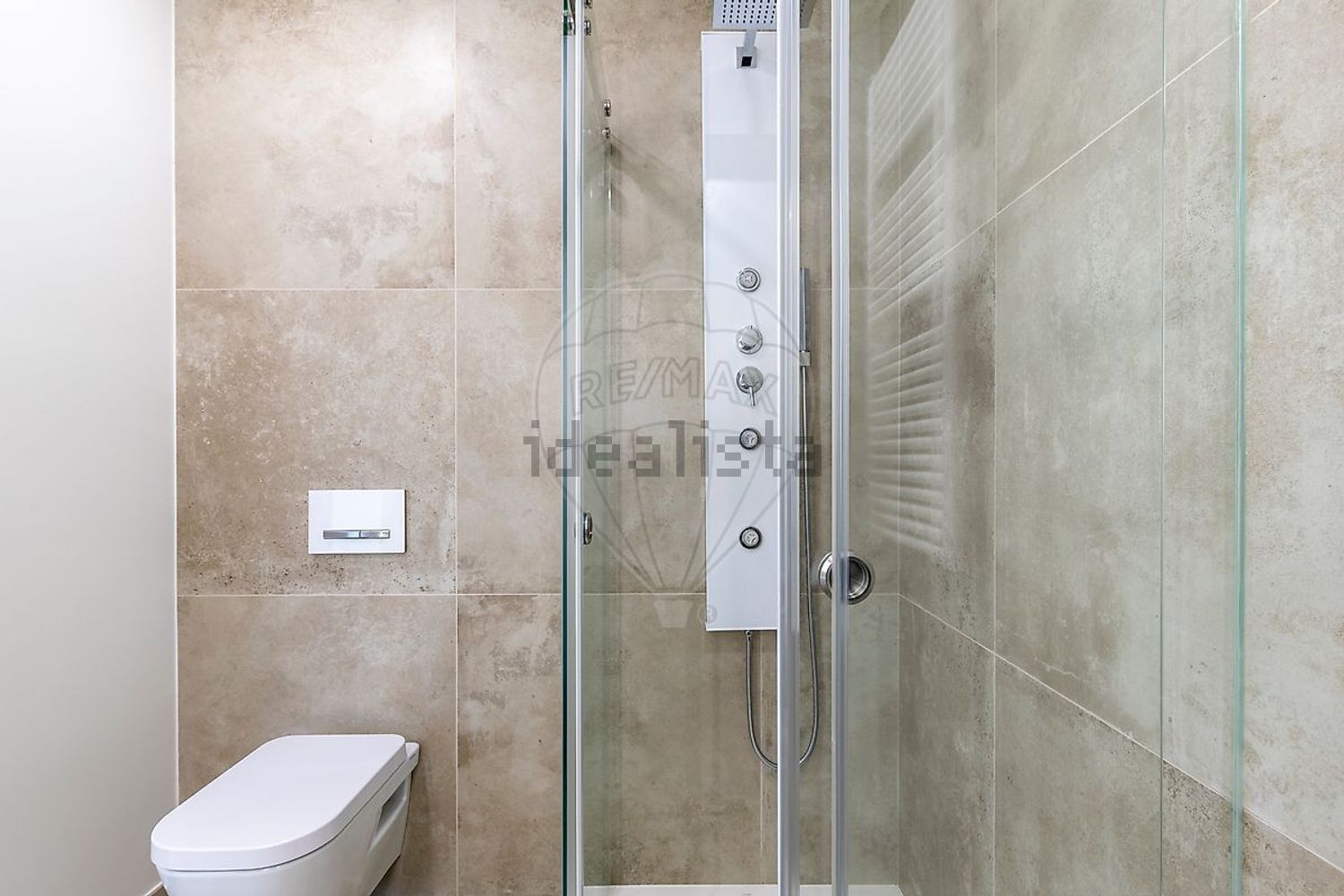 公寓 t3出售在Rua José do Pisão - 卫生间