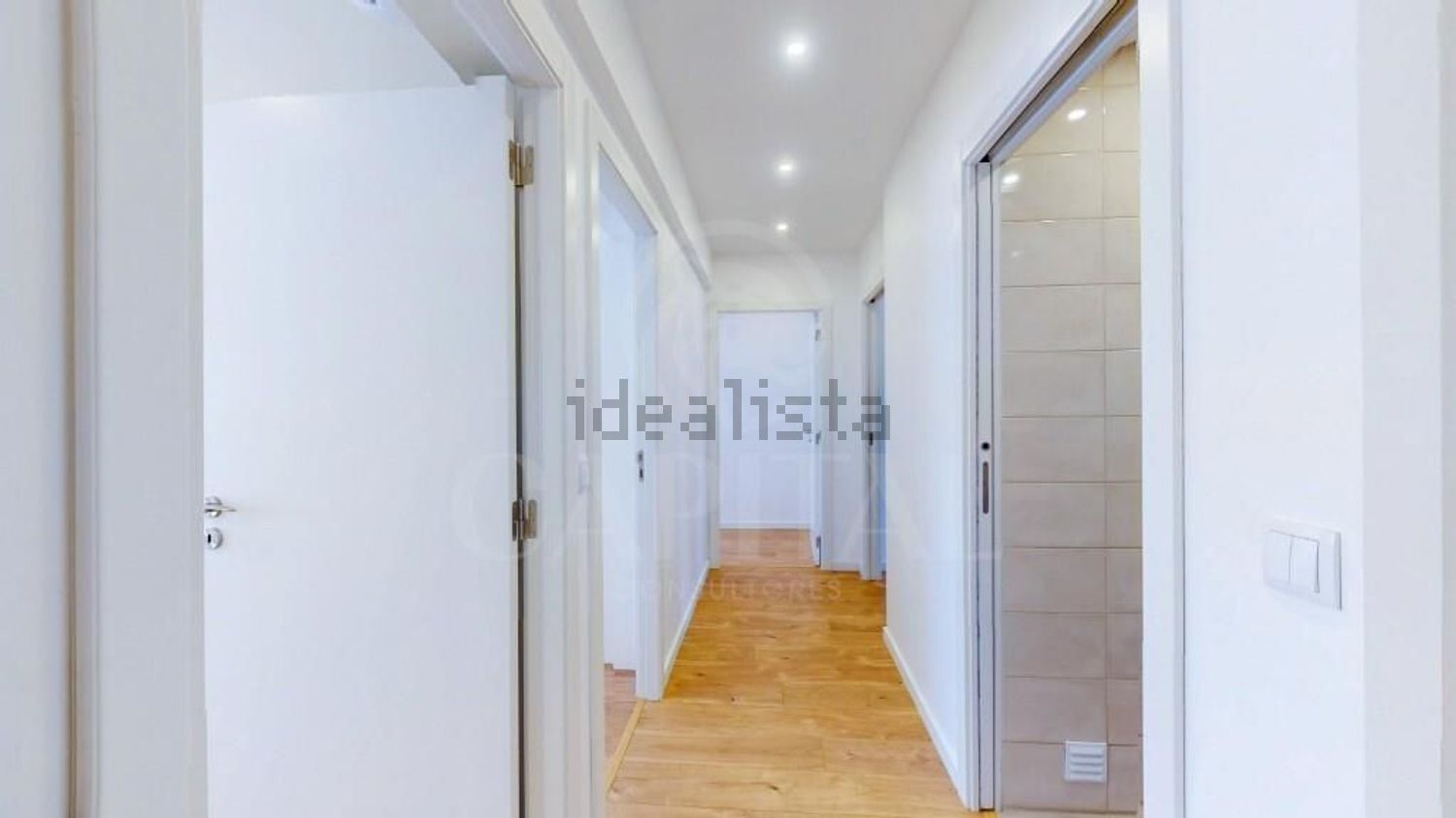 出租公寓 t3在Alto dos Moinhos - 过道