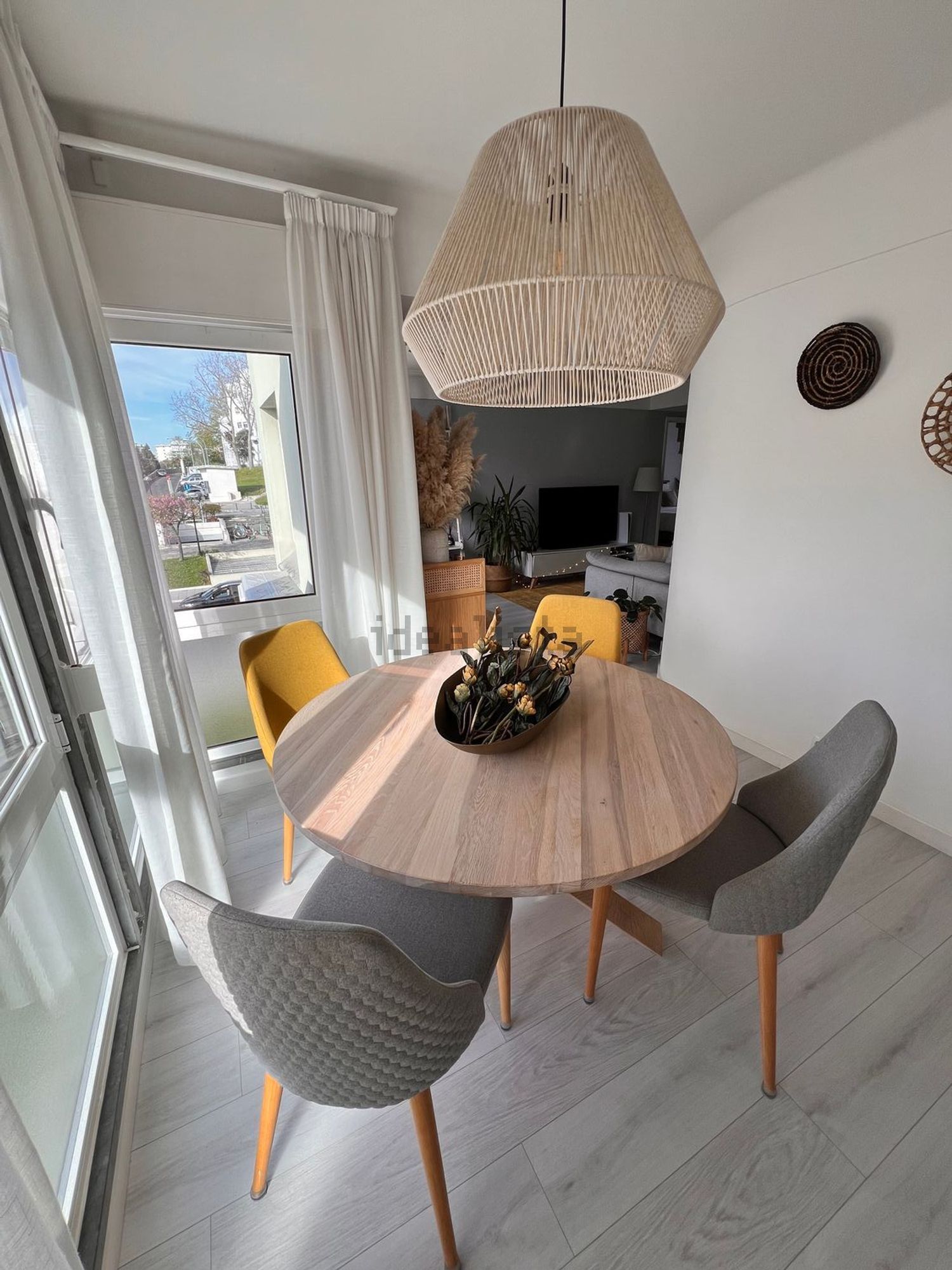 出租公寓 t3在Rua Guiomar Torresão, 61 - 餐厅