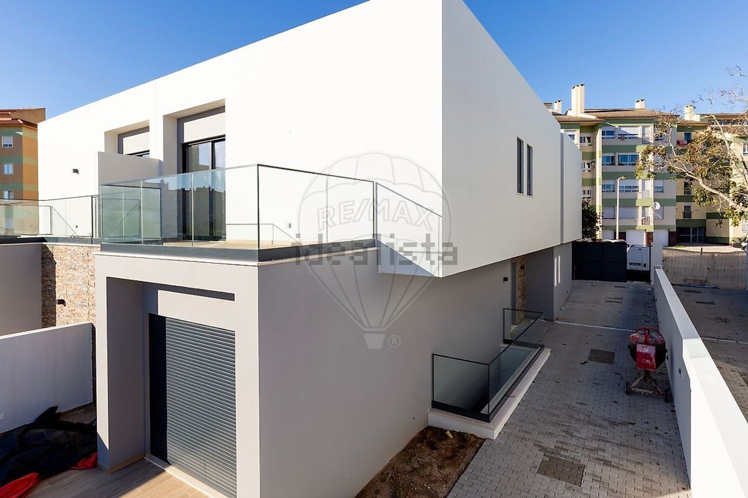 小楼房或独栋别墅出售在Rua Douro - 照片