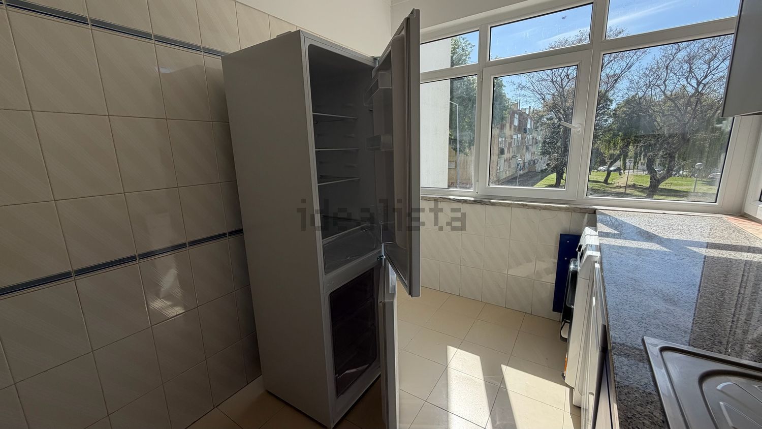 出租公寓 t1在Rua Alice Oeiras, 9 - 厨房