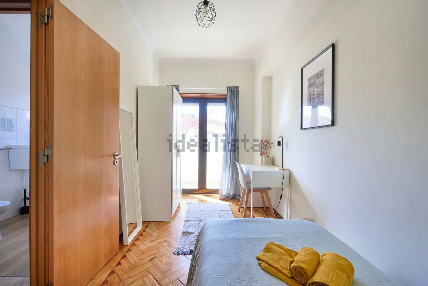 出租房间在Rua Diogo do Couto, 1 - 卧室