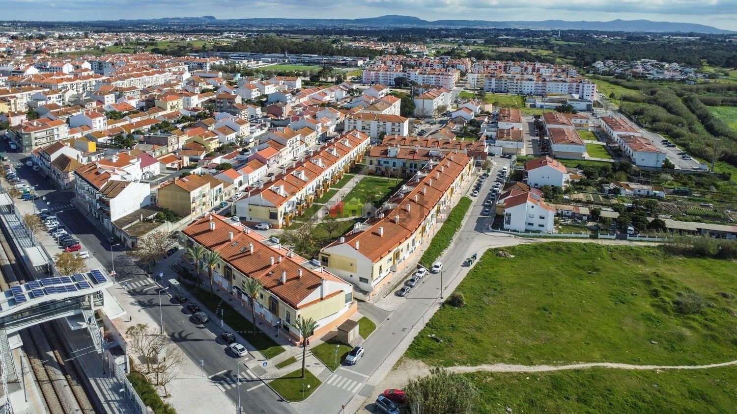 复式公寓出售在Rua Alves Roçadas - 周边