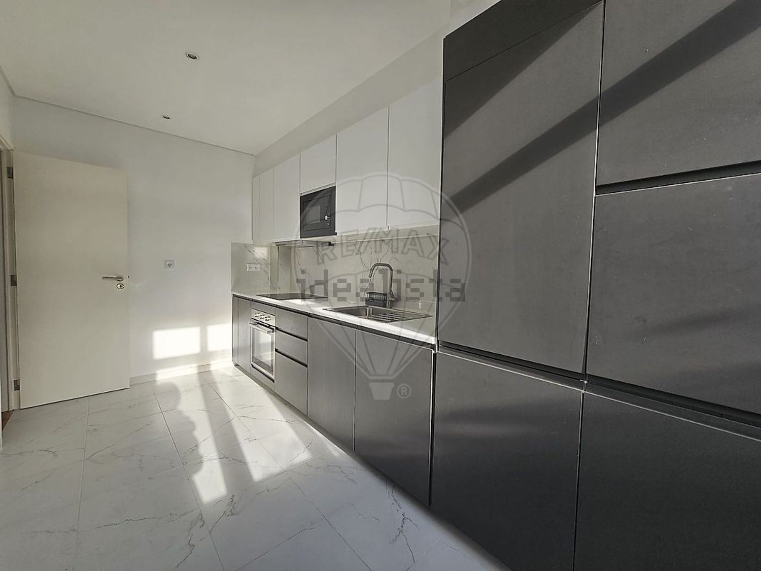 出租公寓 t2在Rua Paulo Reis Gil - 厨房