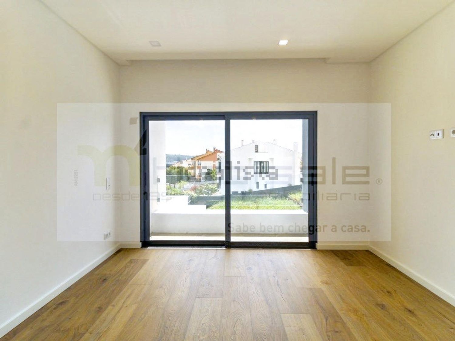 小楼房或独栋别墅出售在Rua Marechal Craveiro Lopes, 43 - 居住