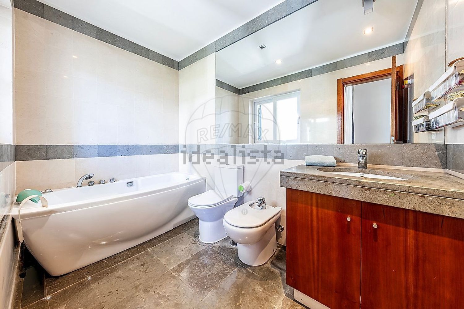 小楼房或独栋别墅出售在Rua dos Girassóis - 卫生间