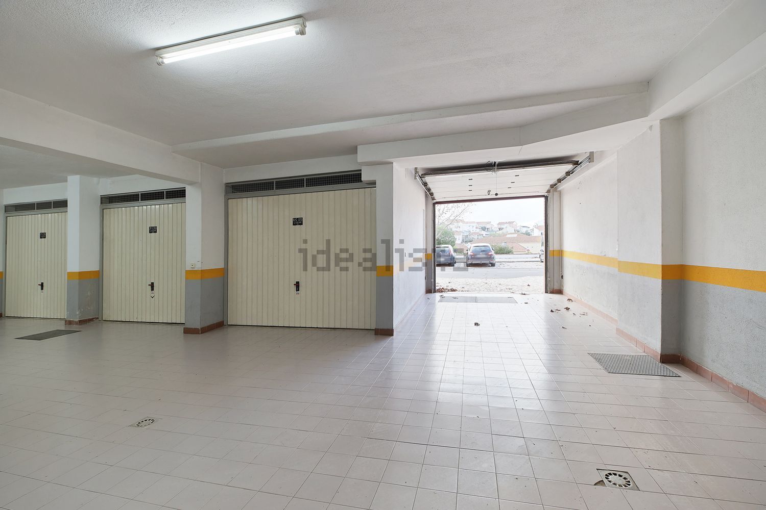 出租公寓 t2在Rua Professor Celestino da Costa, 3 - 停车位