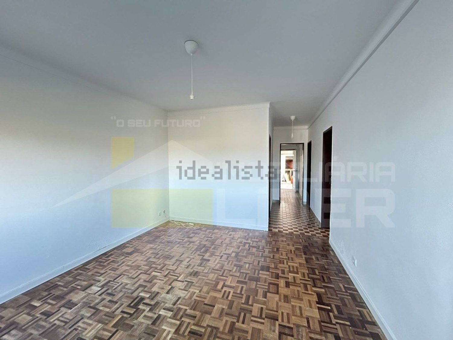 小楼房或独栋别墅出售在Barreiralva - Póvoa de Cima - 客厅