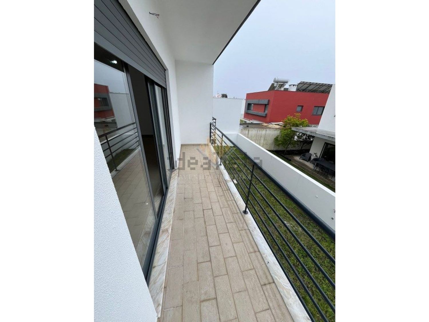 小楼房或独栋别墅出售在Rua Pulido Valente - 阳台