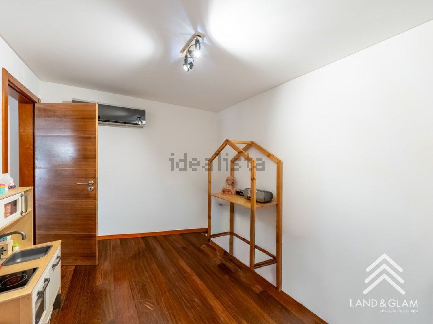 小楼房或独栋别墅出售在Rua das Helenas, 10 - 照片