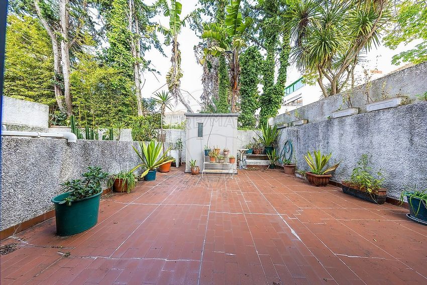 公寓 t1出售在Rua Afonso Sanches