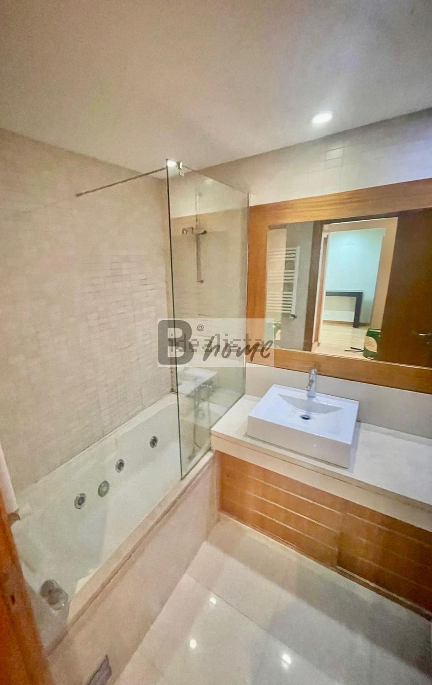 出租公寓 t2在Rua Maria Beatriz Mexia s/n - 卫生间