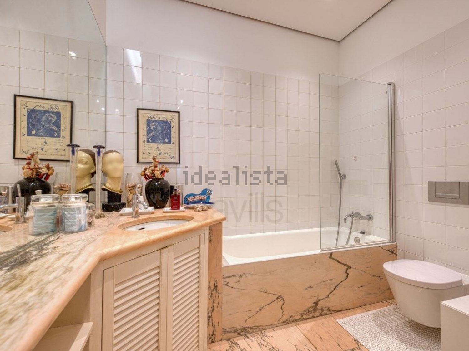 公寓 t3出售在Rua do Barão, 15 - 卫生间