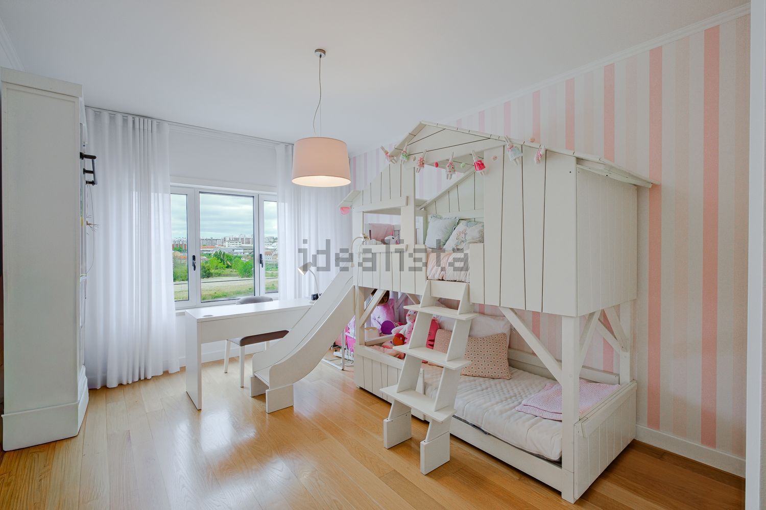 公寓 t4出售在Alameda dos Oceanos - 卧室