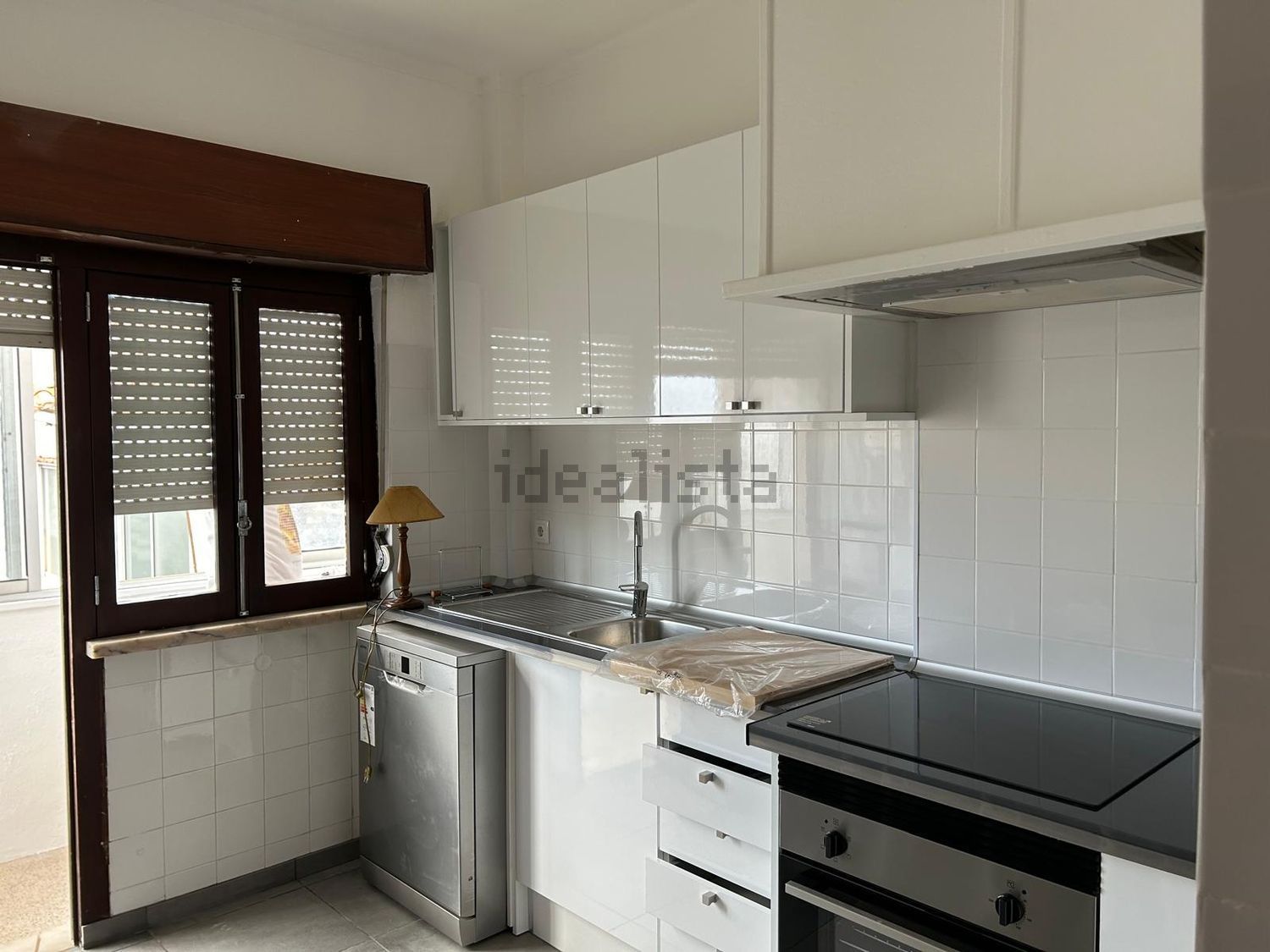 出租房间在Rua do Bocage, 3 - 厨房