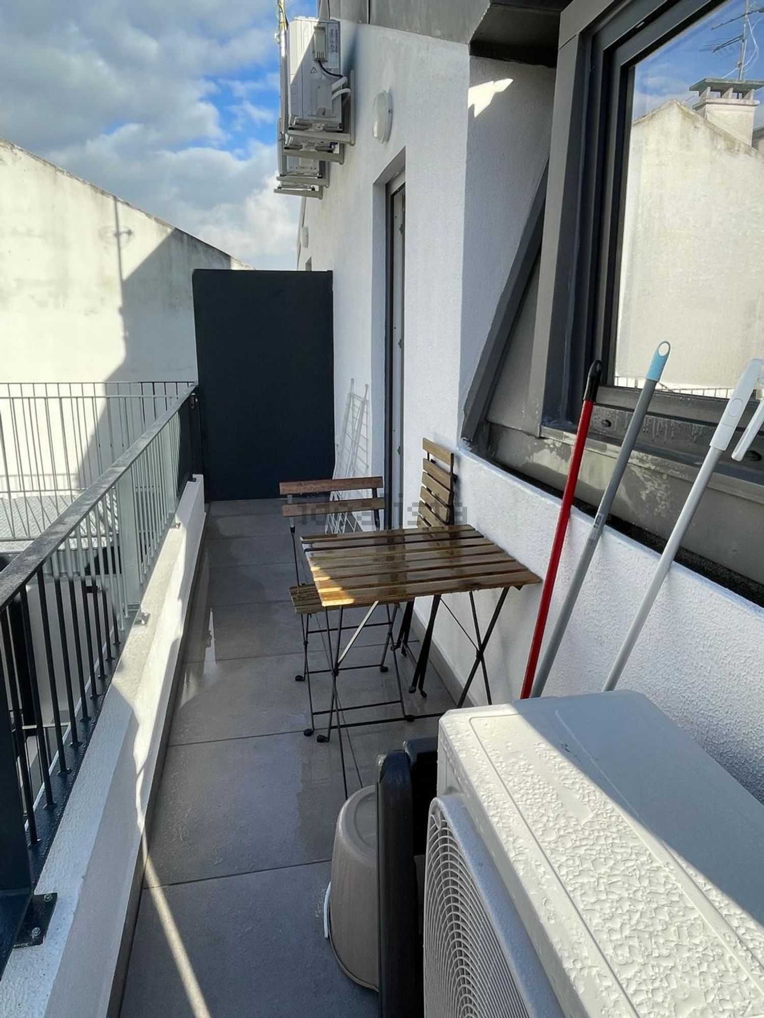 出租房间在Rua das Meloas, 26 - 阳台