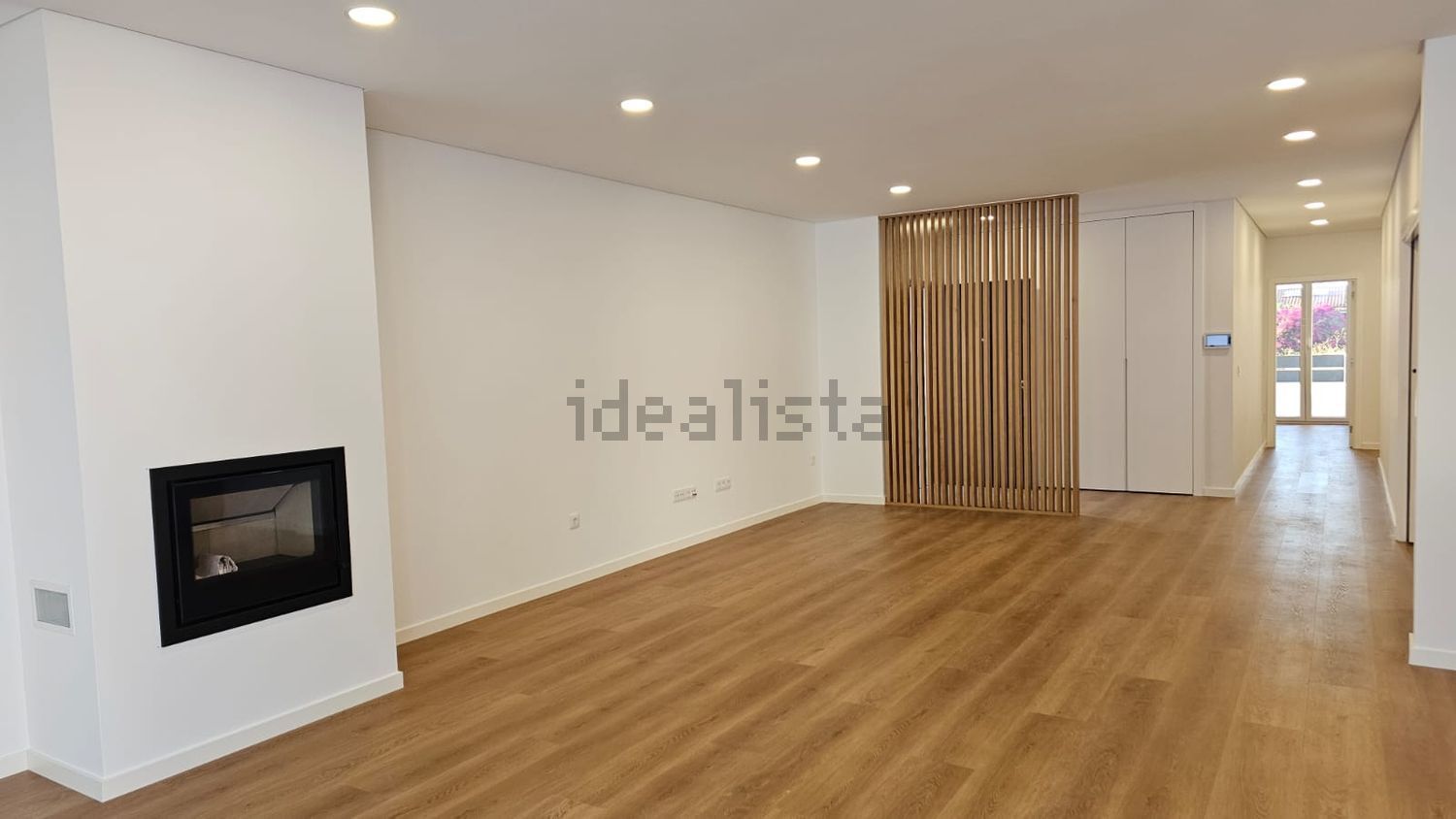 小楼房或独栋别墅出售在Rua José Malhoa, 17 - 居住