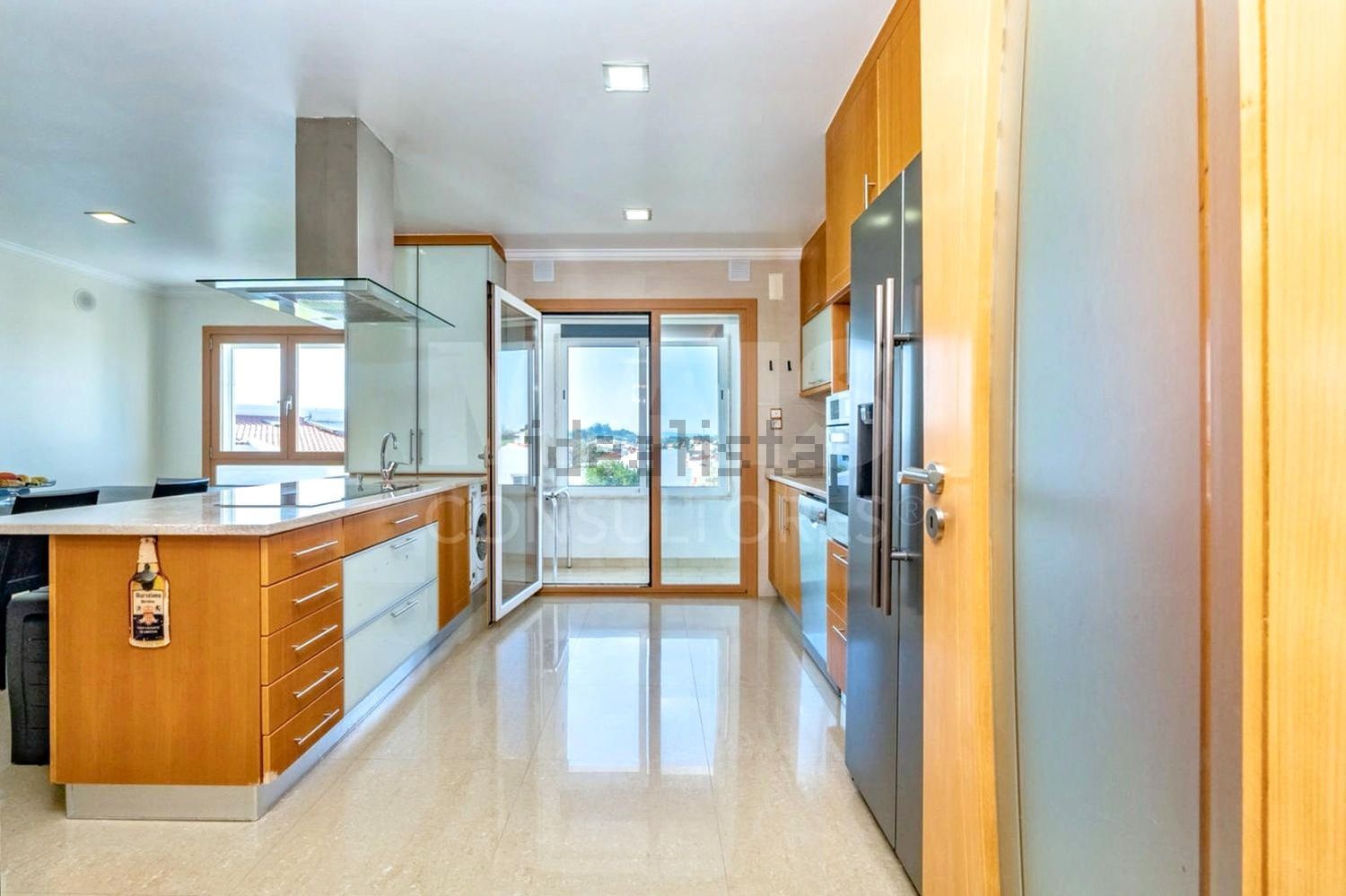 公寓 t4出售在Rua Alexandre Herculano - 过道