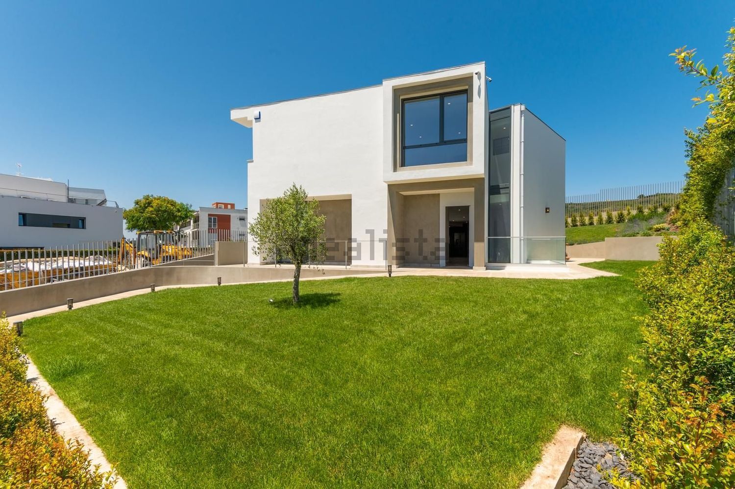 出租小楼房或独栋别墅在Rua Barruncheira - 外立面