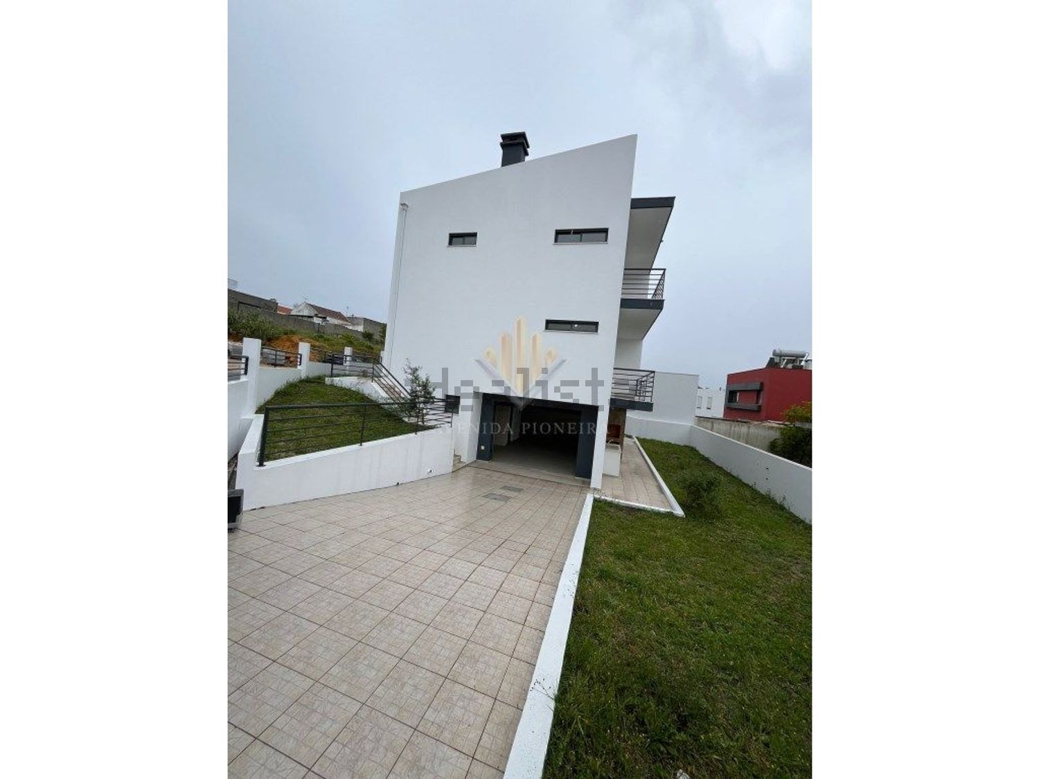 小楼房或独栋别墅出售在Rua Pulido Valente - 平面图