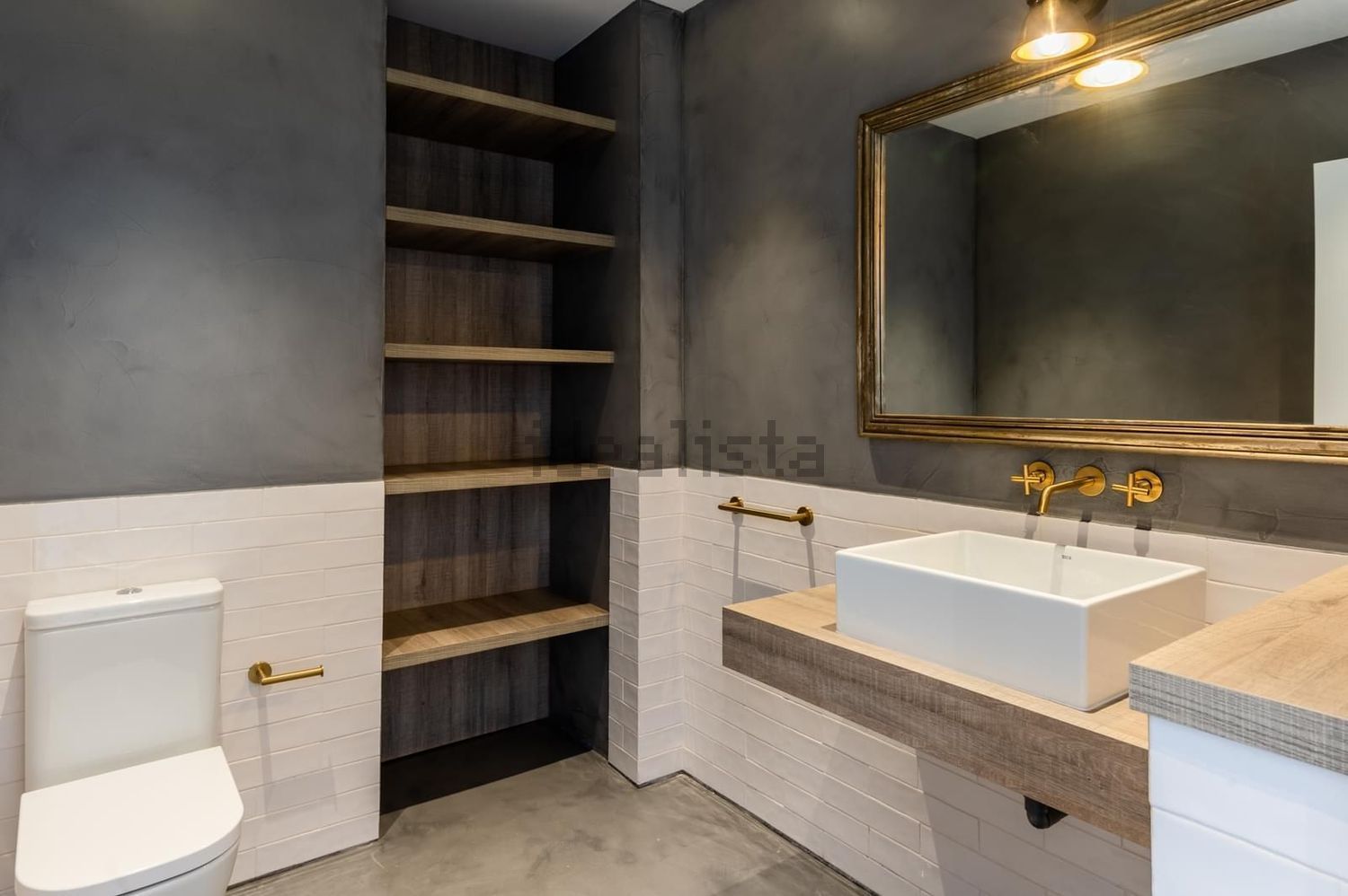 出租小楼房或独栋别墅在Rua Barruncheira - 卫生间