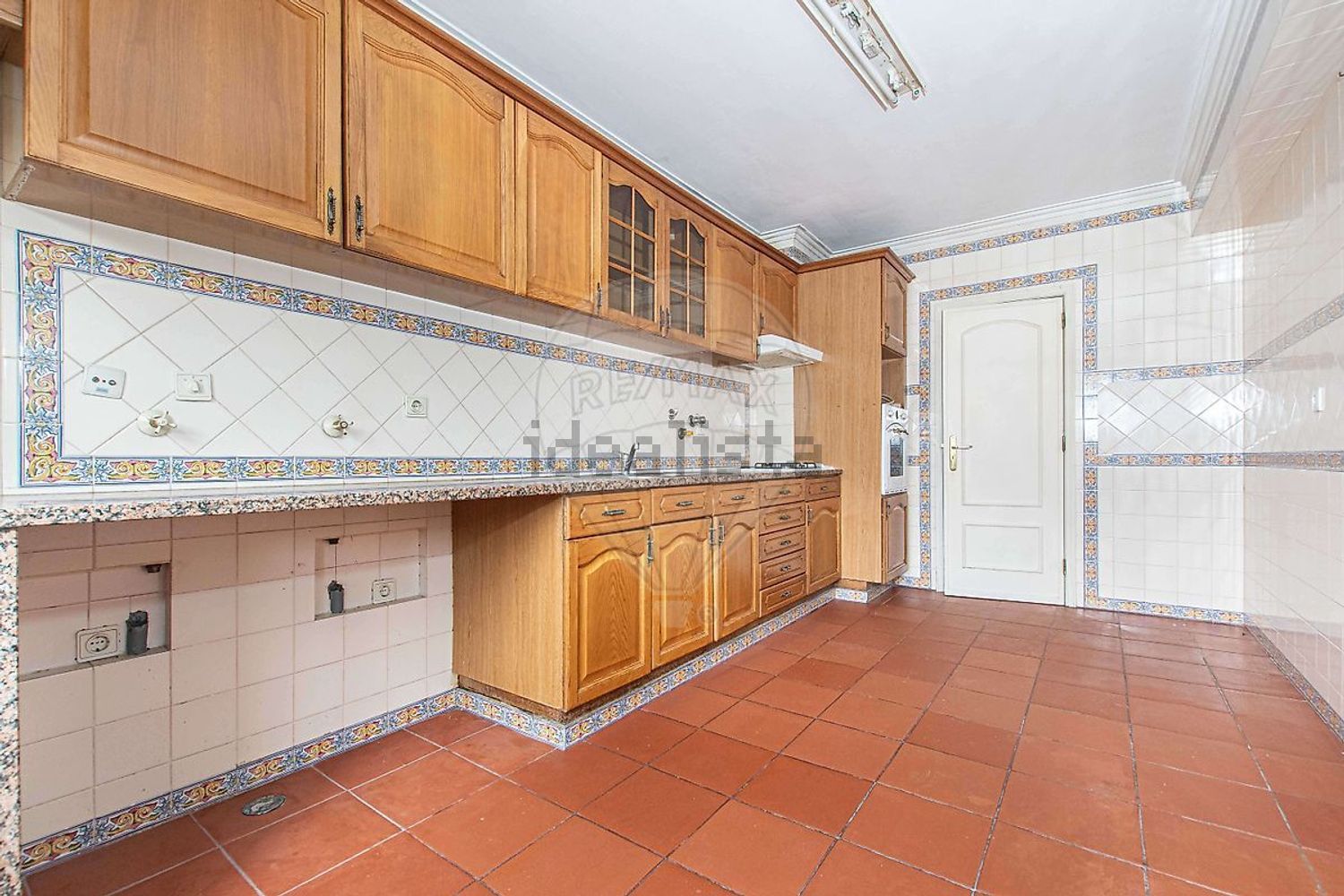 公寓 t4出售在Estrada Águas Livres - 厨房