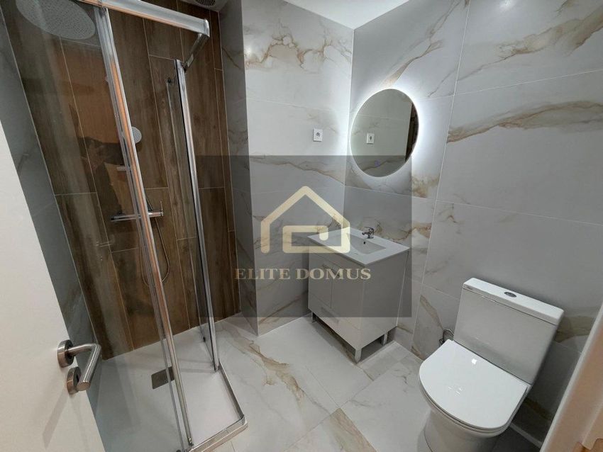 公寓 t2出售在Rua Jaime Martins Barata