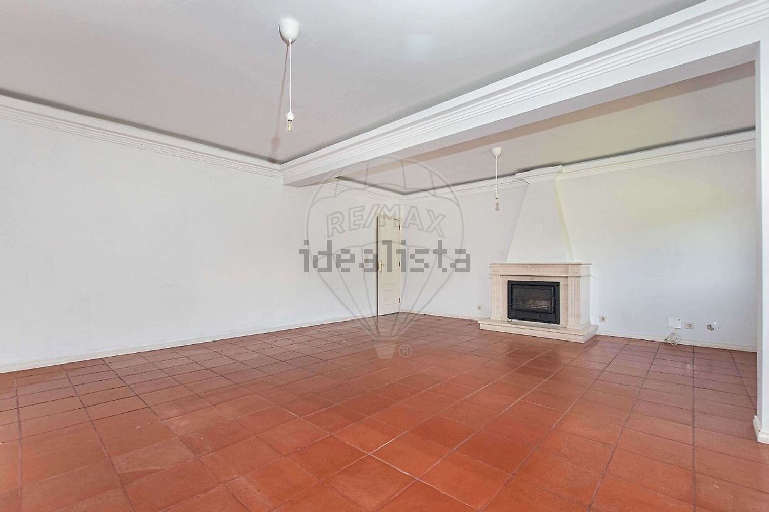 公寓 t4出售在Estrada Águas Livres - 居住