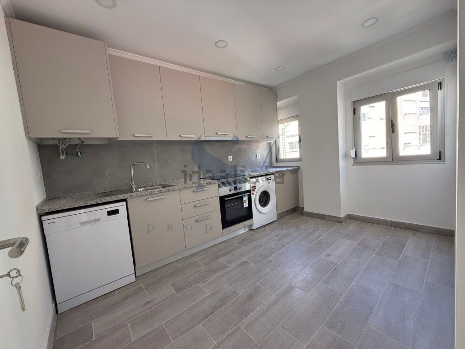 公寓 t2出售在Rua Narciso Leal - 厨房