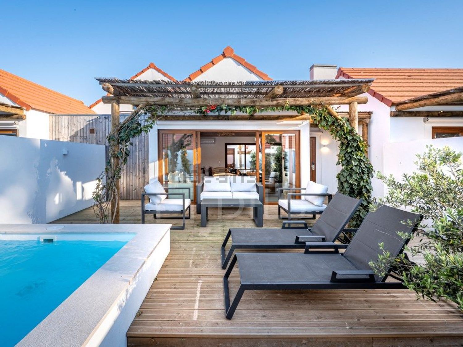 双拼别墅出售在Rua da Eira - 游泳池