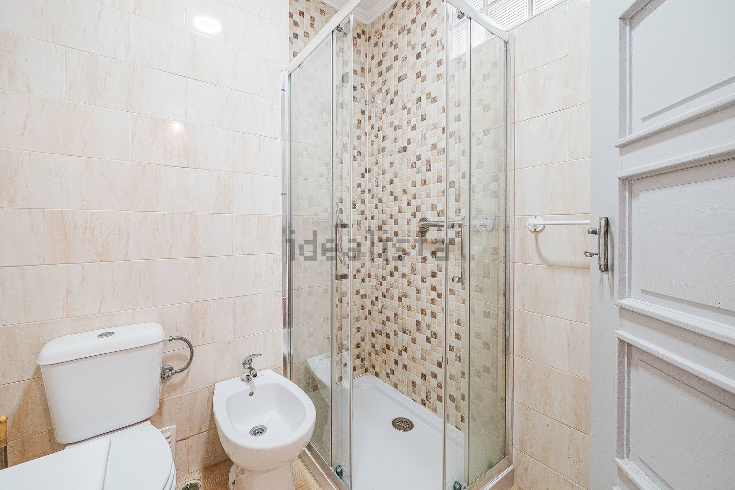 公寓 t2出售在Rua do Sol à Graça - 卫生间