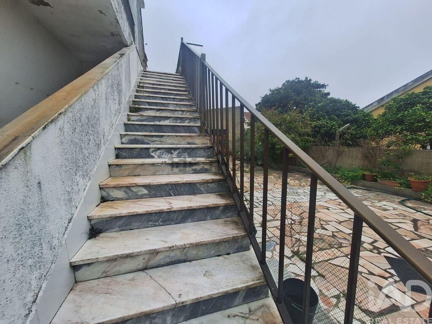 小楼房或独栋别墅出售在Centro - 详情