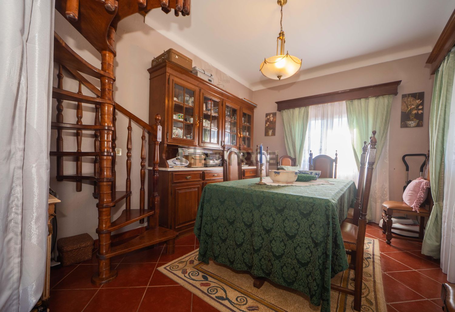 小楼房或独栋别墅出售在Rua das Palmeiras, 7 - 客厅