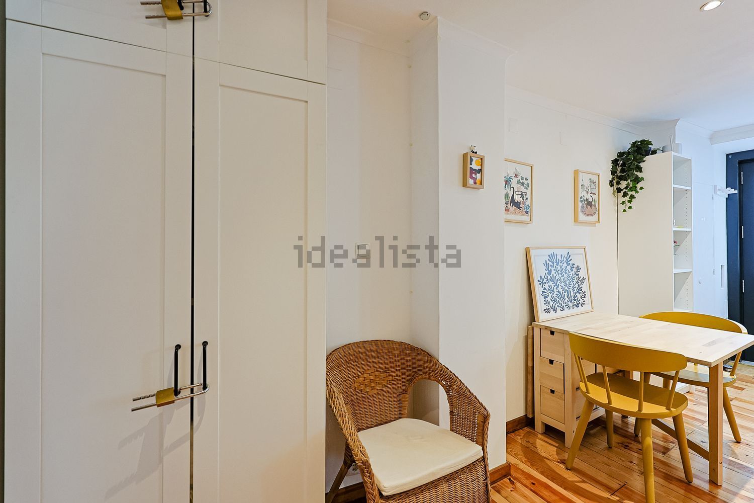 出租公寓 t2在Rua dos Remédios - 客厅