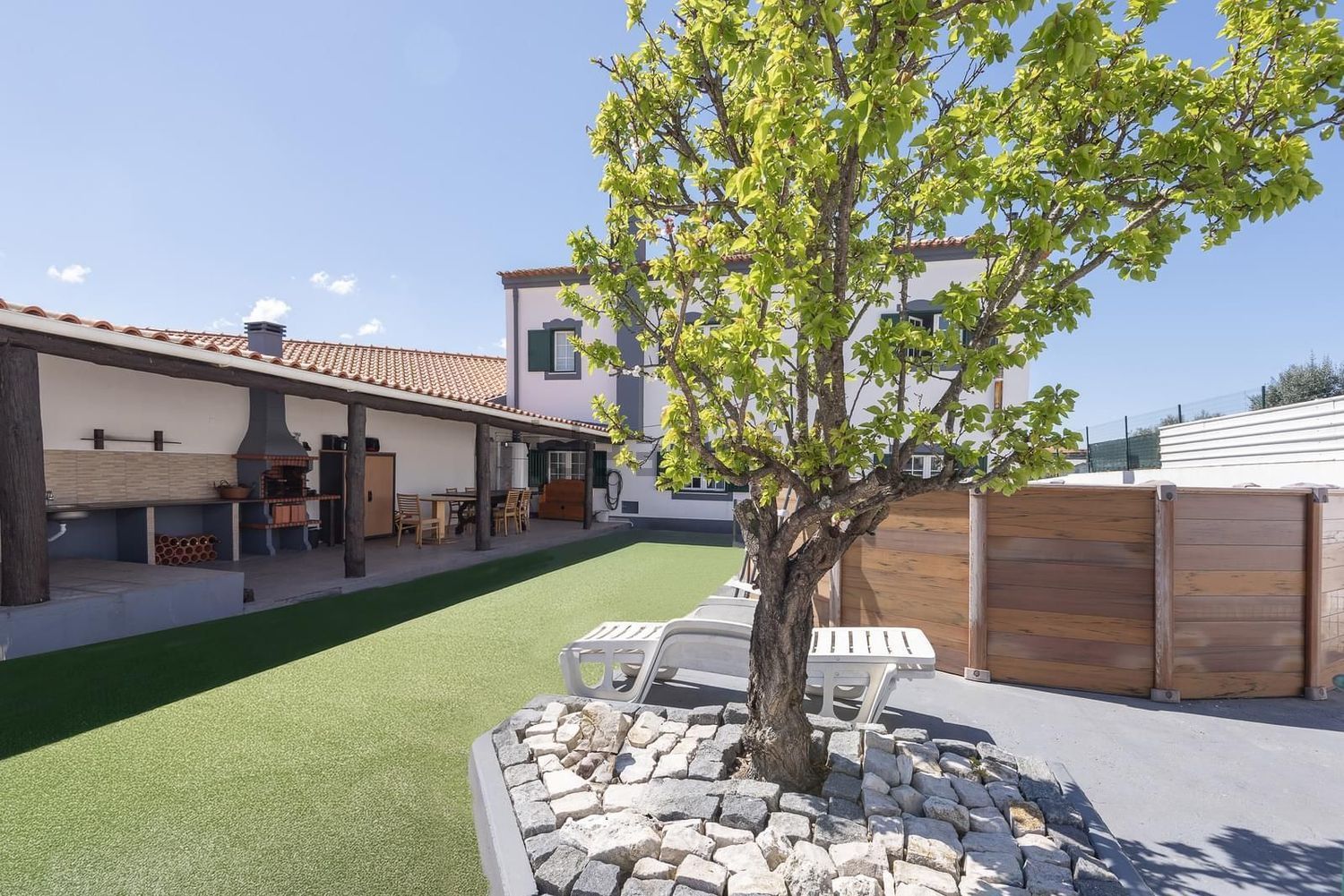 小楼房或独栋别墅出售在Avenida dos Clérigos - 外立面