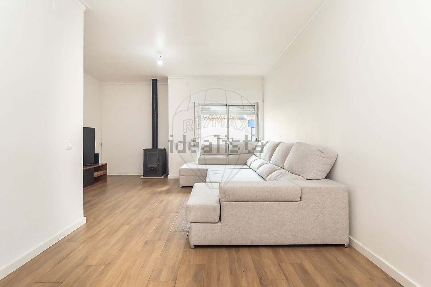 公寓 t3出售在Avenida Humberto Delgado - 客厅