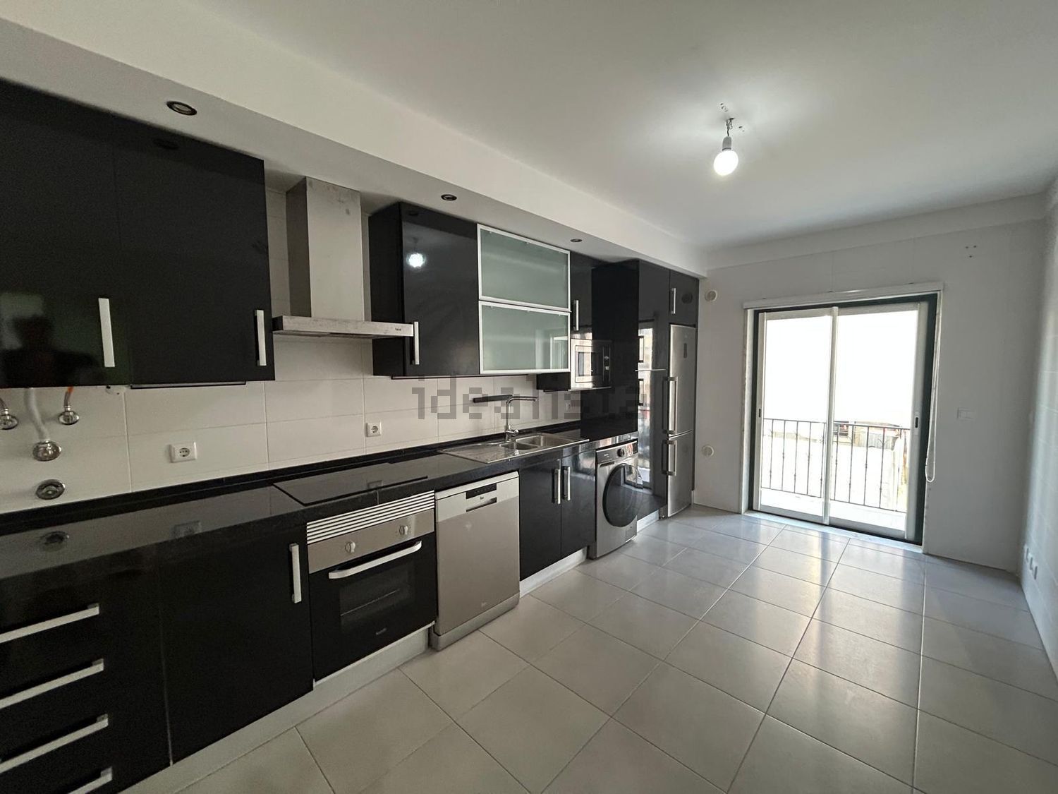 出租公寓 t2在Rua Sargento José Garcia Henriques, 6 - 厨房