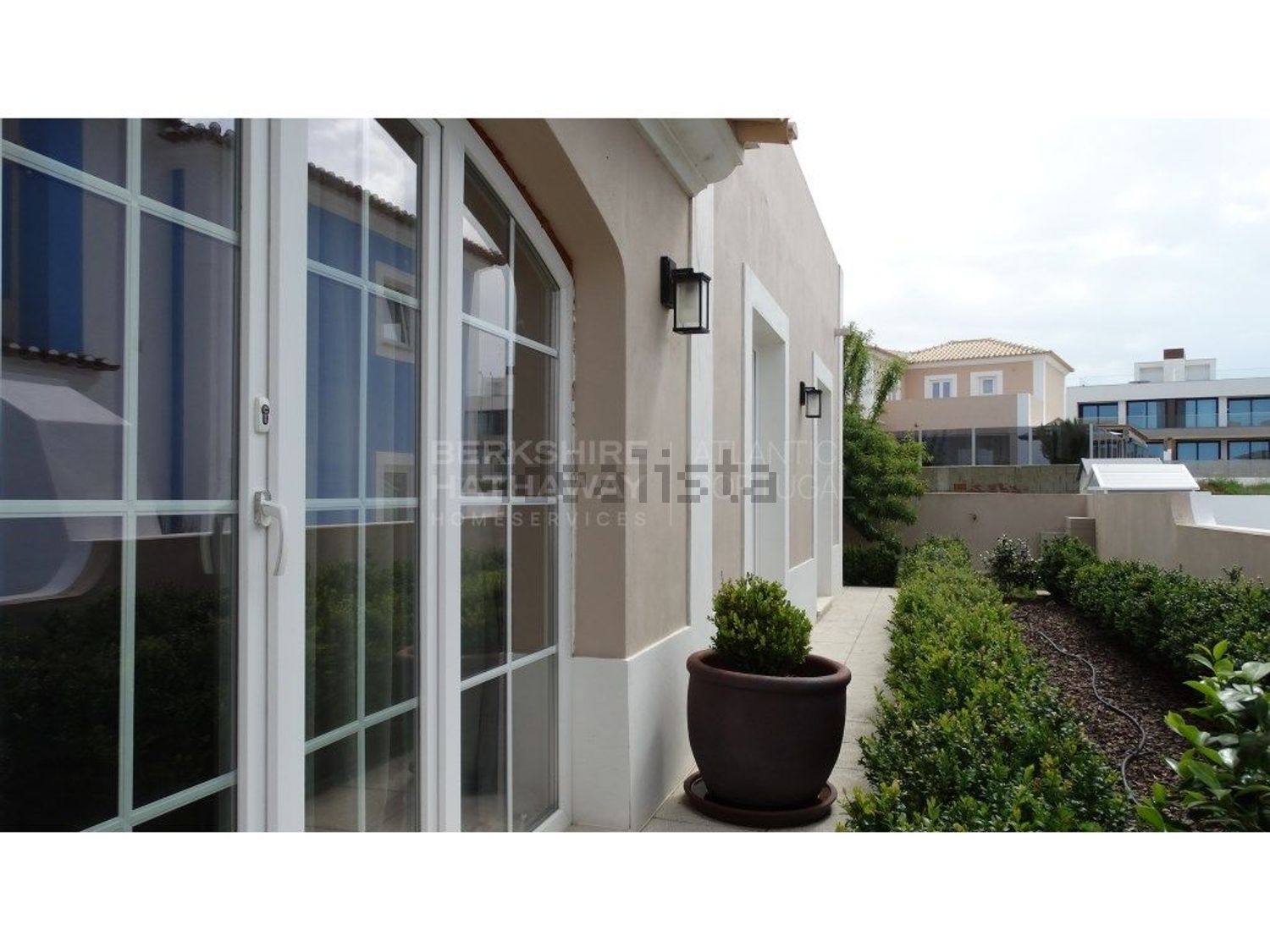 小楼房或独栋别墅出售在Porto Covo - 照片