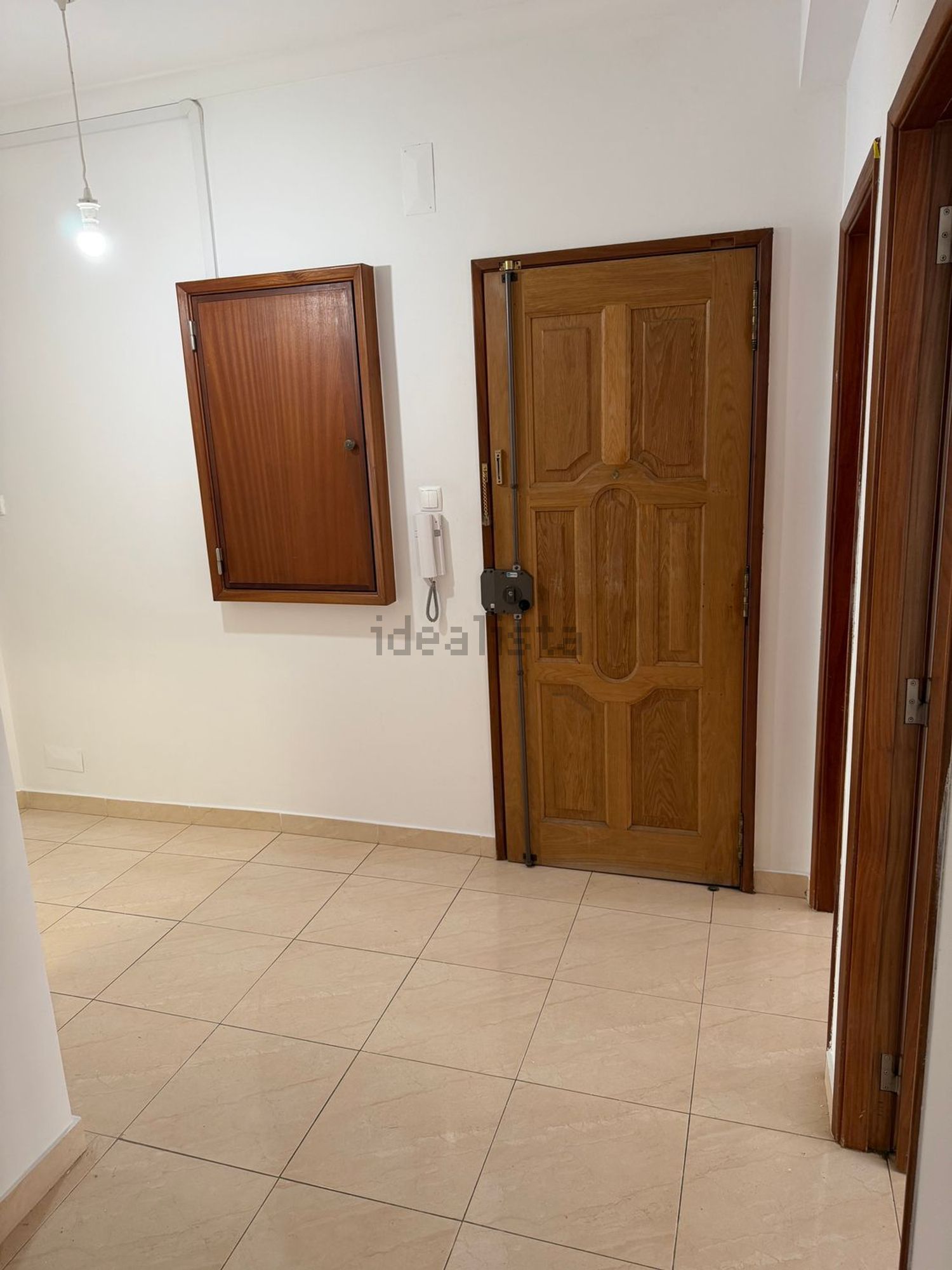 公寓 t2出售在Rua Bento de Jesus Caraça, 22 - 前厅