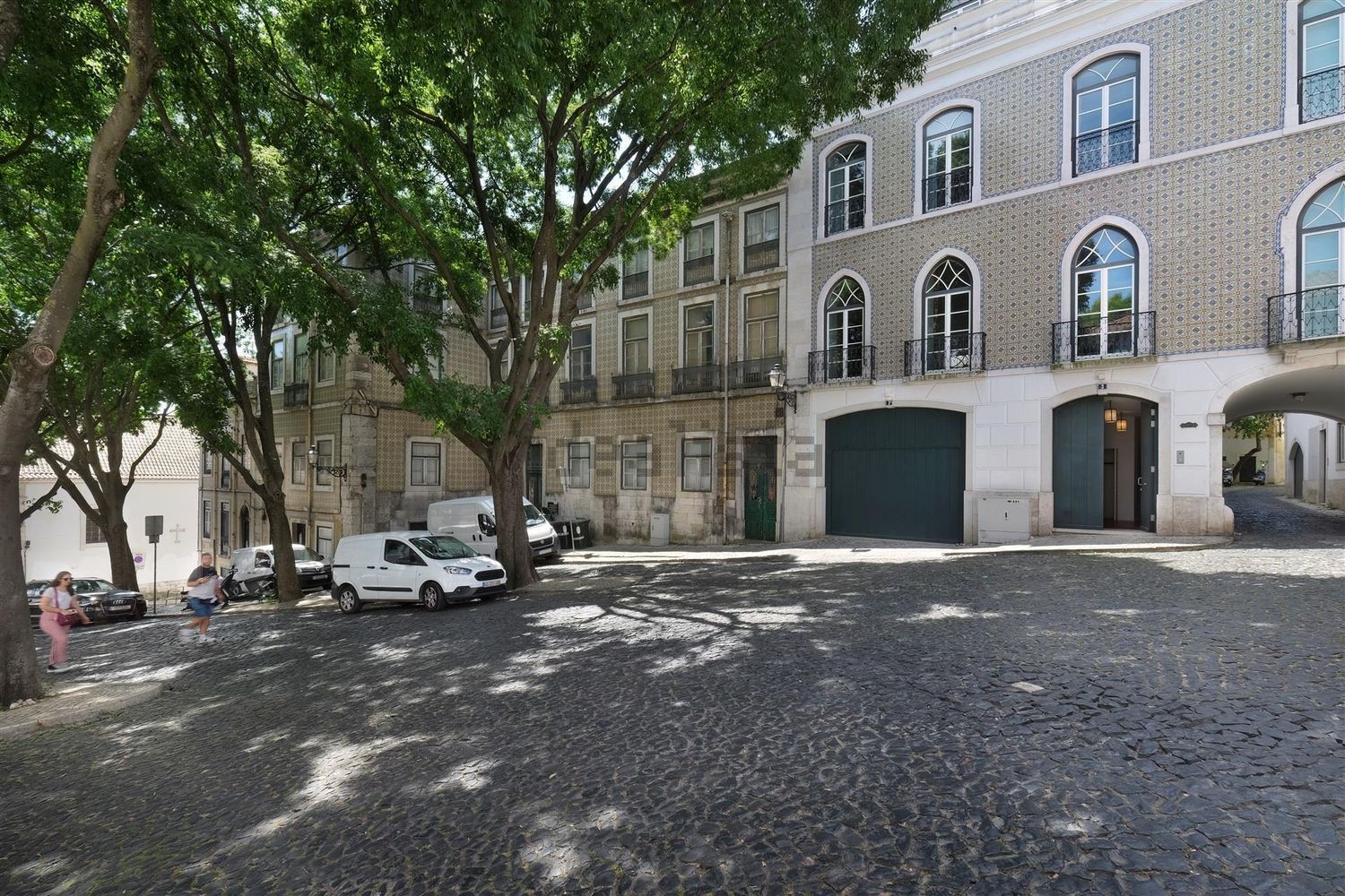 双拼别墅出售在Largo do Contador Mor, 21 - 视线