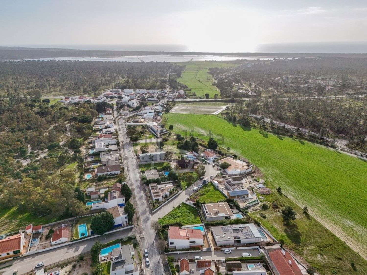 小楼房或独栋别墅出售在Rua do Pinhal - 照片