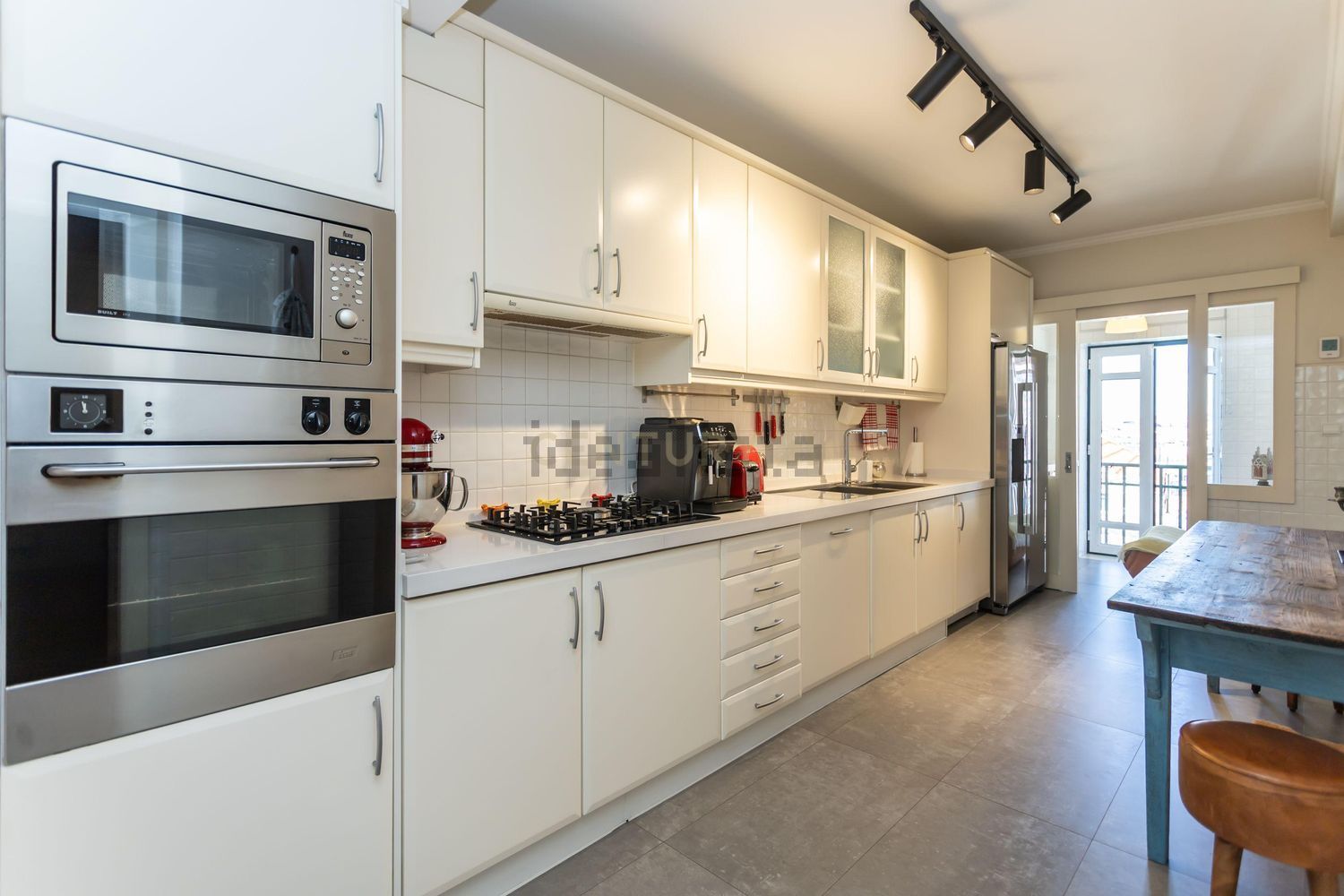 公寓 t3出售在Mouraria - Castelo - 厨房