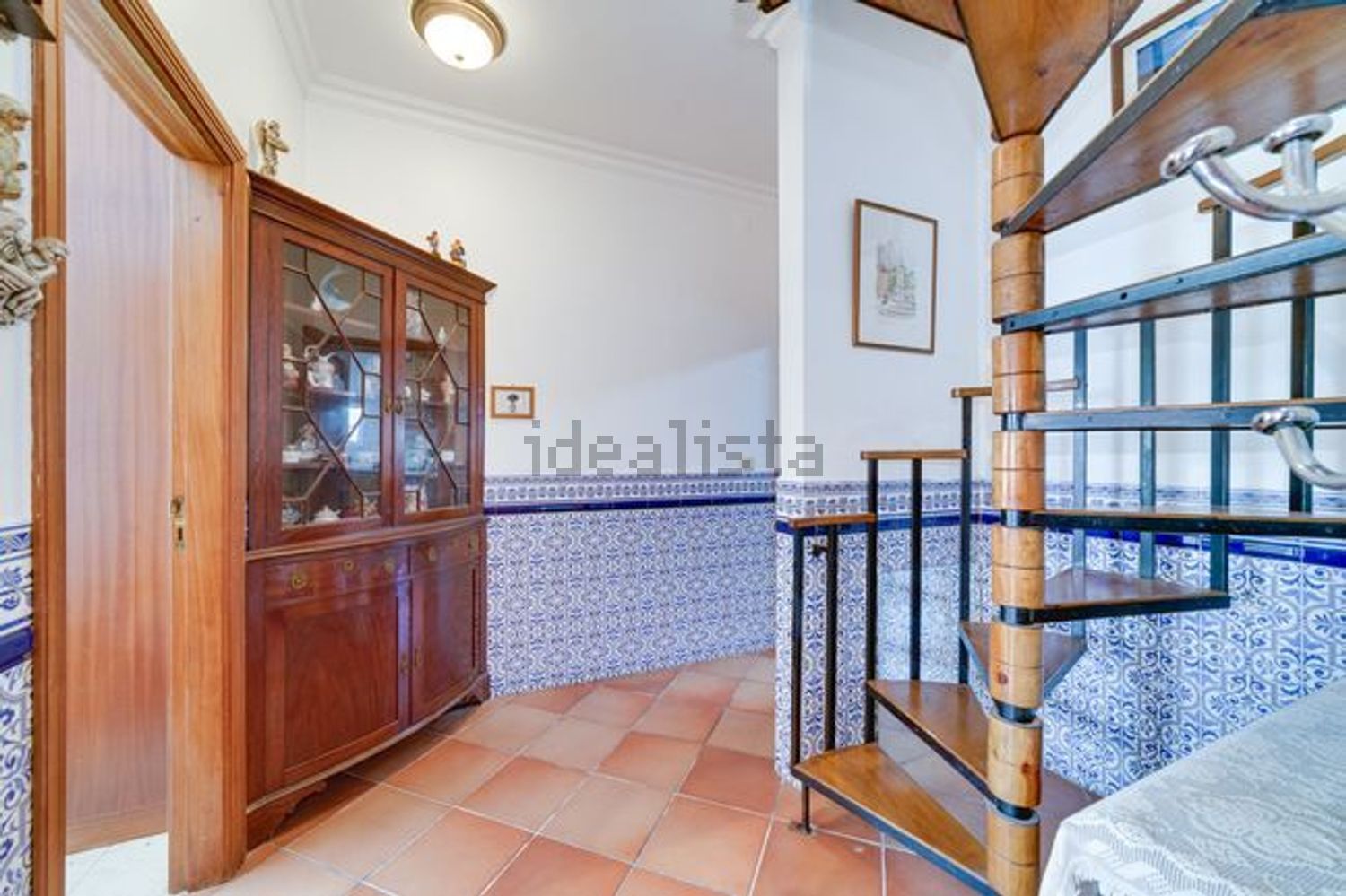 小楼房或独栋别墅出售在Travessa Linhas de Torres - 楼梯