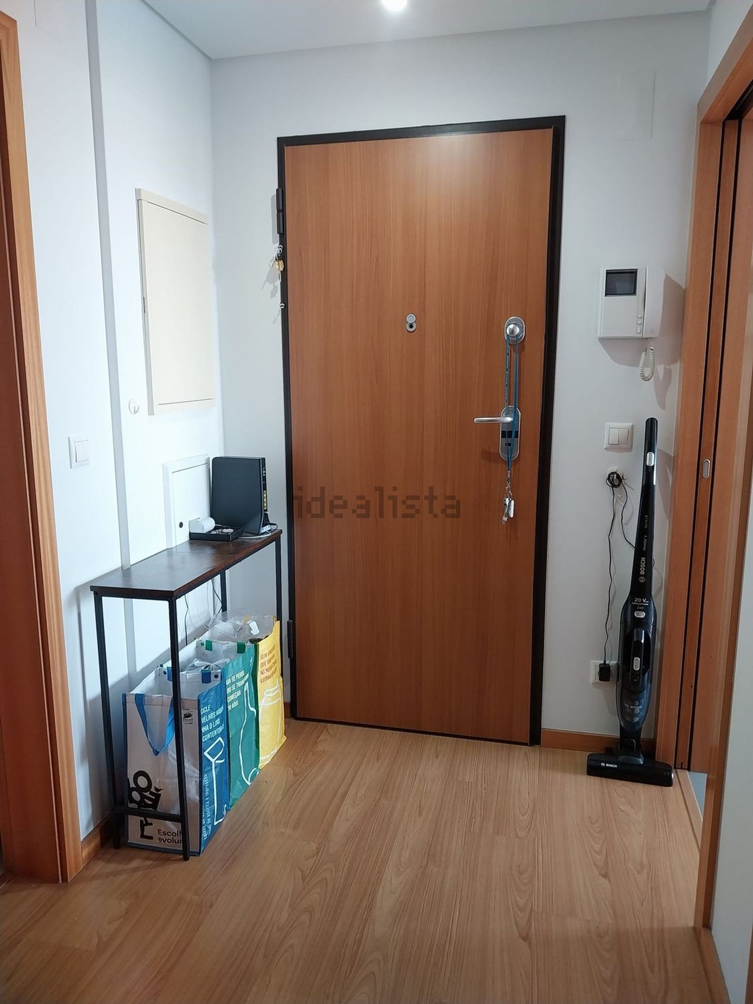 出租房间在Rua Engenheiro Cunha Leal, 19 - 前厅