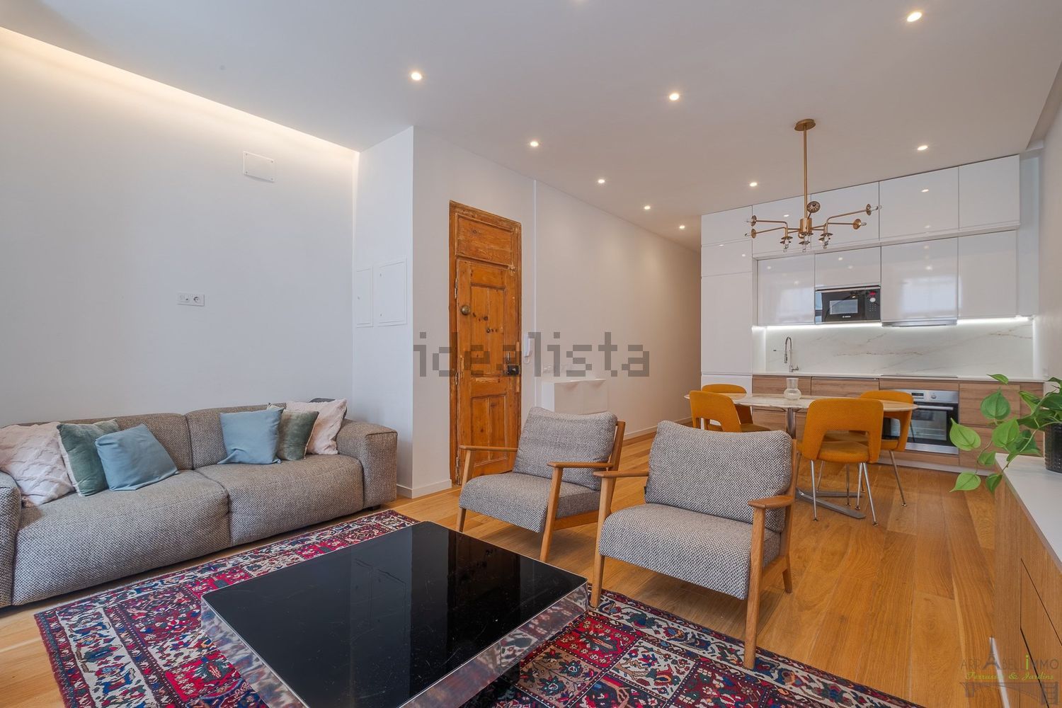 公寓 t2出售在Travessa da Portuguesa, 48 - 客厅