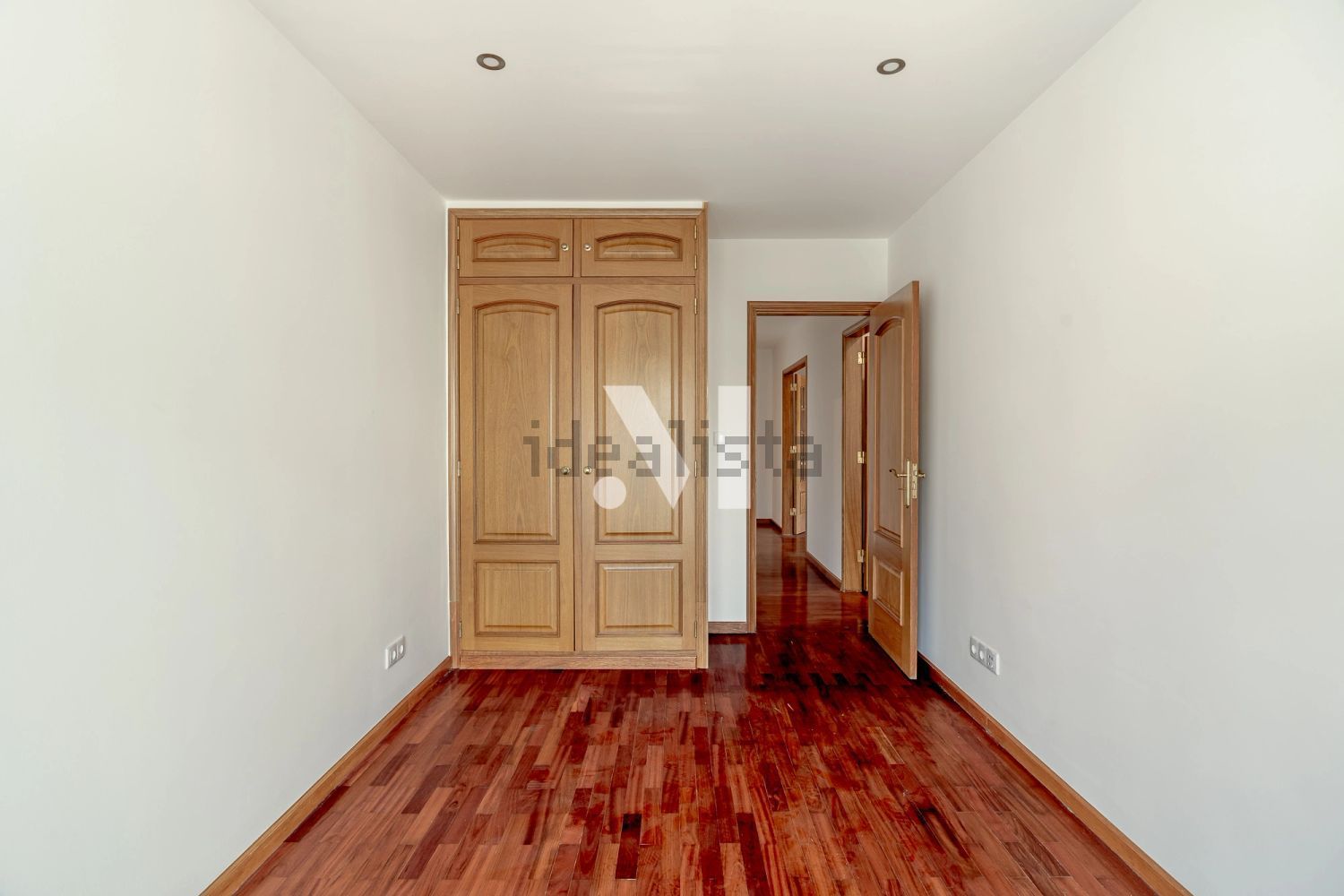 出租公寓 t4在Rua da Penha de França s/n - 卧室