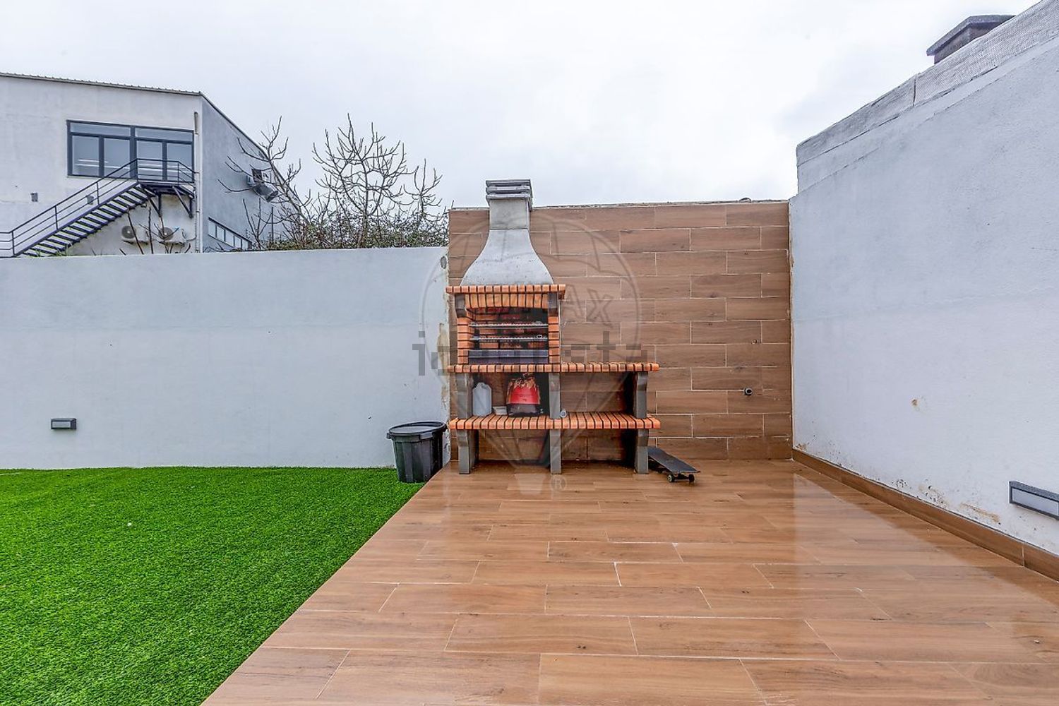 小楼房或独栋别墅出售在Rua da Ribeira - 照片