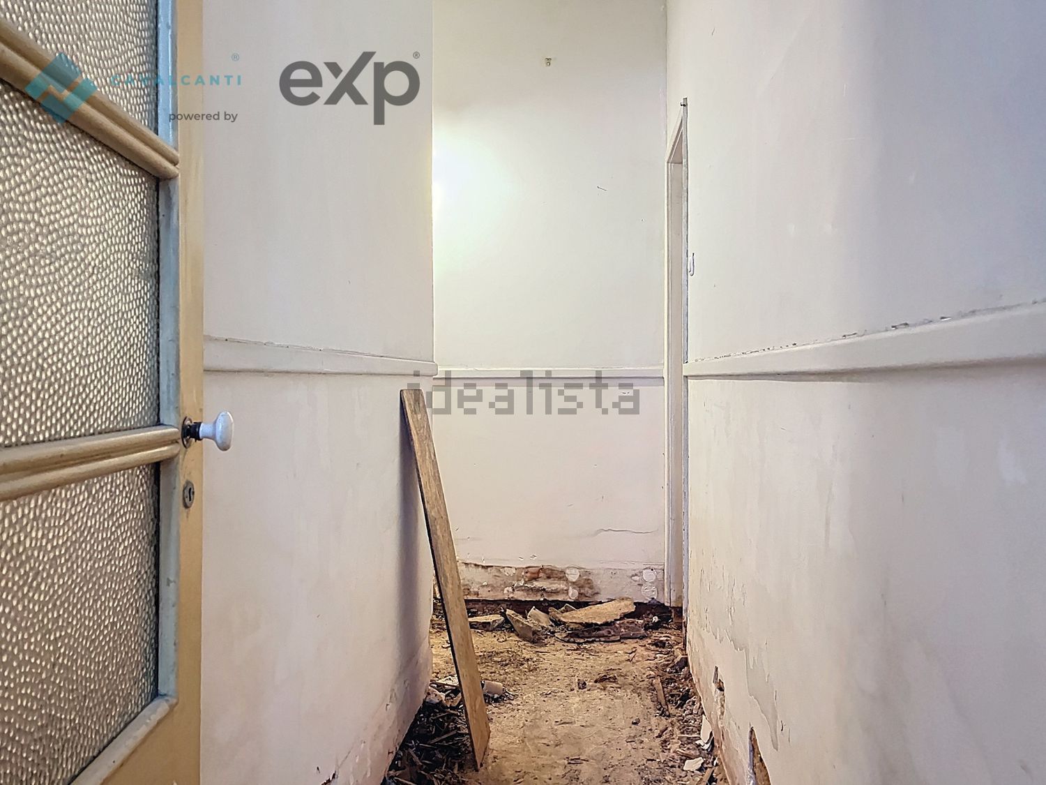 公寓 t3出售在Rua Barão de Sabrosa s/n - 过道